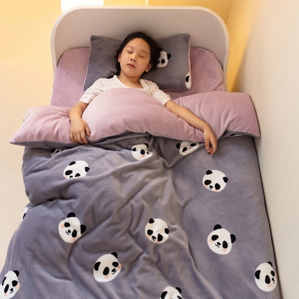 91家纺网 家纺一手货源 找家纺 （总）艾佳宝贝 2024新款牛奶绒多功能儿童盖毯式可脱卸被单被套