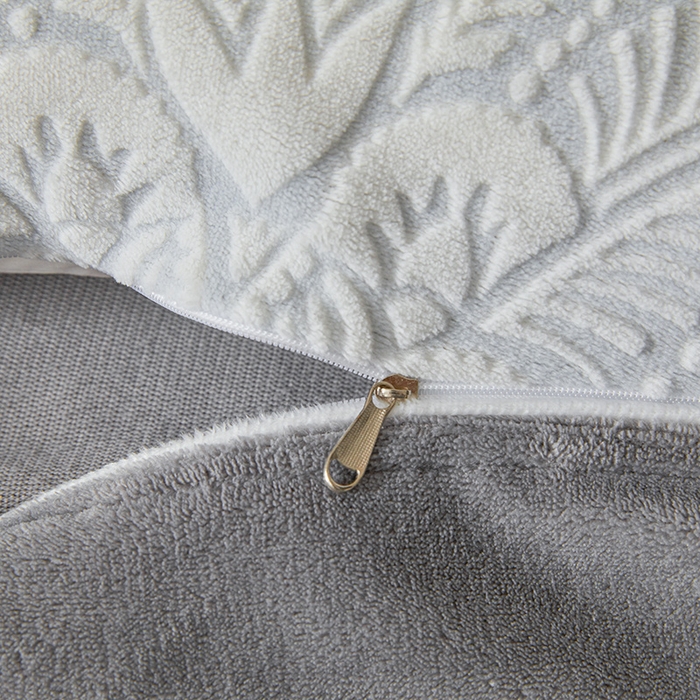 91家纺网 家纺一手货源 找家纺 全季家居 2024新款A类高克重5D立体浮雕宽边牛奶绒加厚保暖被套单件 芳草灰