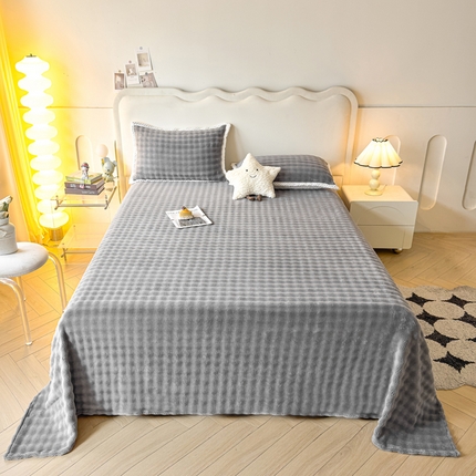 91家纺网 家纺一手货源 找家纺 （总）湘之帛 2024新款纯色牛奶绒泡泡床单三件套