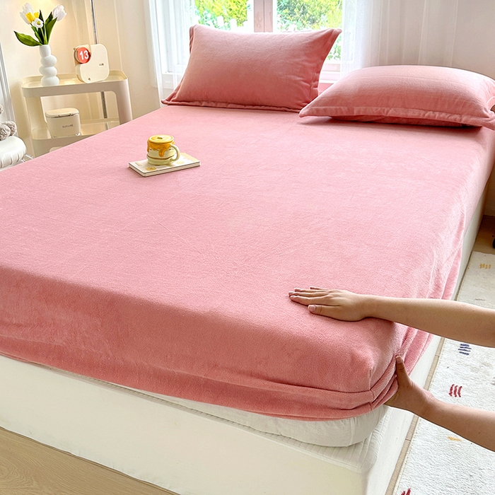 91家纺网 家纺一手货源 找家纺 家贝爱 2024新款加厚保暖牛奶绒床笠 纯色豆沙