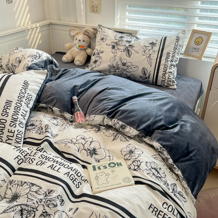 91家纺网 家纺一手货源 找家纺 盛馨家纺 2024秋冬棉加绒13372全棉宝宝绒牛奶绒床单床笠保暖绒四件套 野花之梦