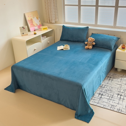 91家纺网 家纺一手货源 找家纺 梦尚舒 2025新款加厚牛奶绒纯色单床单 孔雀蓝