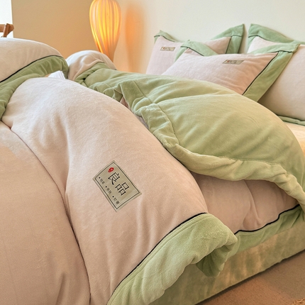 91家纺网 家纺一手货源 找家纺 （总）全季家居 2024新款A类良品纯色双拼牛奶绒高克重加厚保暖被套单件