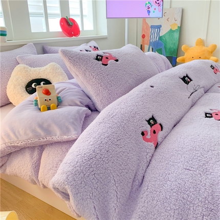 91家纺网 家纺一手货源 找家纺 2025新款高克重加厚羊羔绒牛奶绒四件套 小猫紫