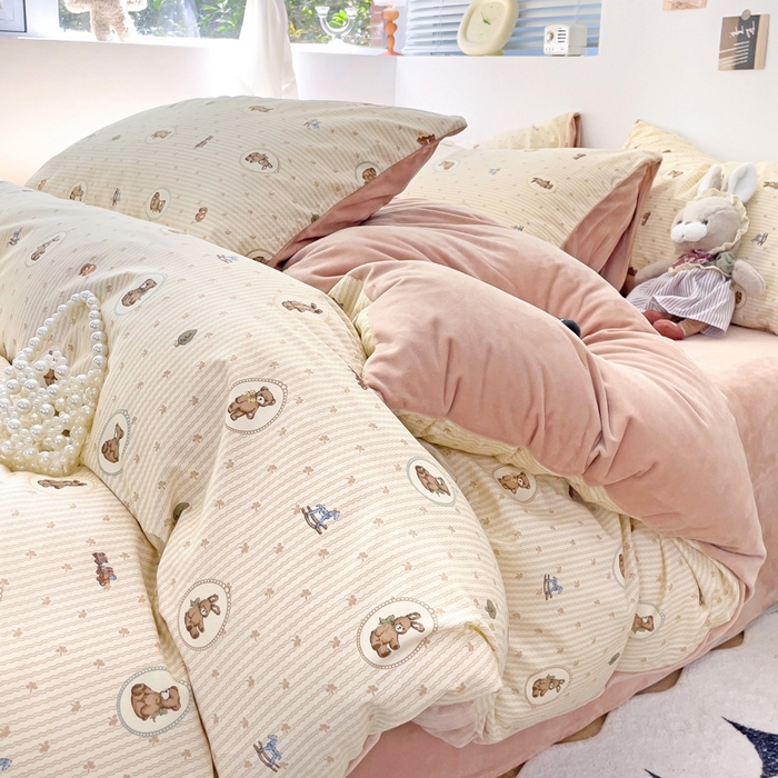 91家纺网 家纺一手货源 找家纺 盛馨家纺 2024秋冬棉加绒13372全棉宝宝绒牛奶绒床单床笠保暖绒四件套 幸运熊