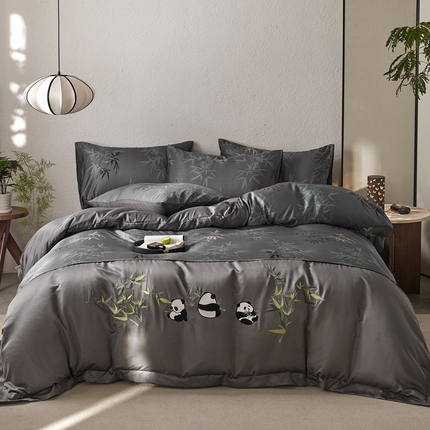 91家纺网 家纺一手货源 找家纺 （总）2025新款亲肤磨毛刺绣四件套-抱竹熊猫