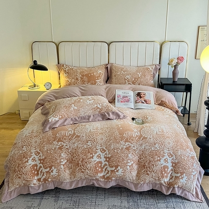 91家纺网 家纺一手货源 找家纺 （总）库里梦家纺 2024新款拼角雕花牛奶绒四件套230克加厚牛奶绒