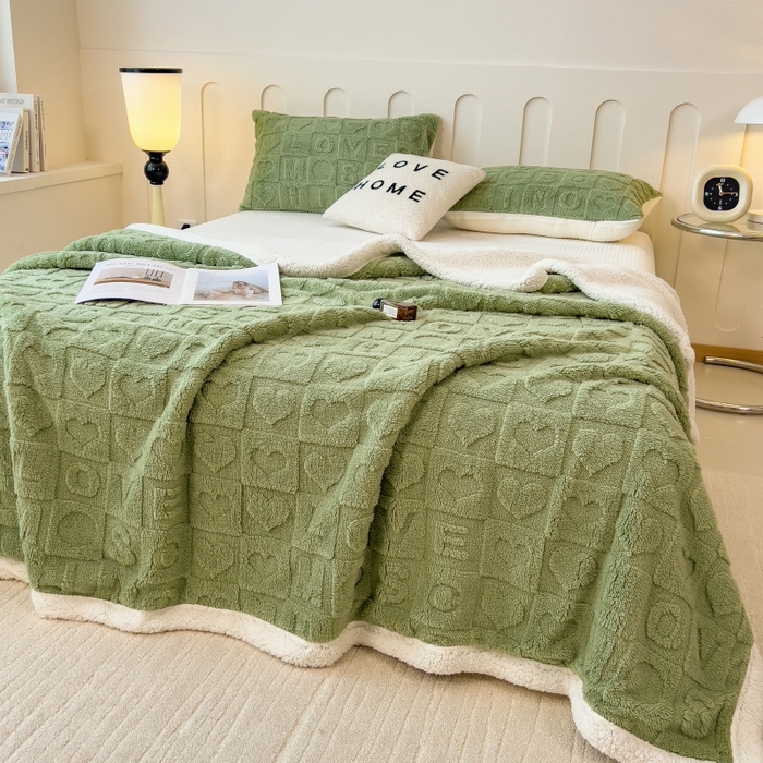 91家纺网 家纺一手货源 找家纺 希廷顿 2024新款高克重双层加厚塔芙绒毛毯 爱心-抹茶绿