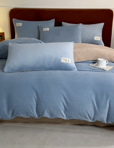 91家纺网 家纺一手货源 找家纺 澳梵家居 2024新款牛奶绒素色双拼四件套--【暖茶系列】 暖茶-香椰可可