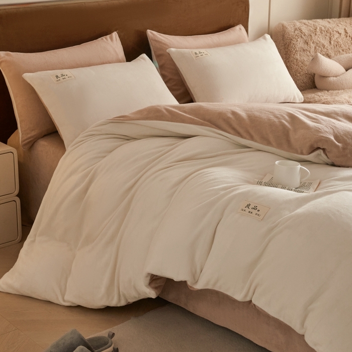 91家纺网 家纺一手货源 找家纺 澳梵家居 2024新款牛奶绒素色双拼四件套--【暖茶系列】 暖茶-牛奶可可
