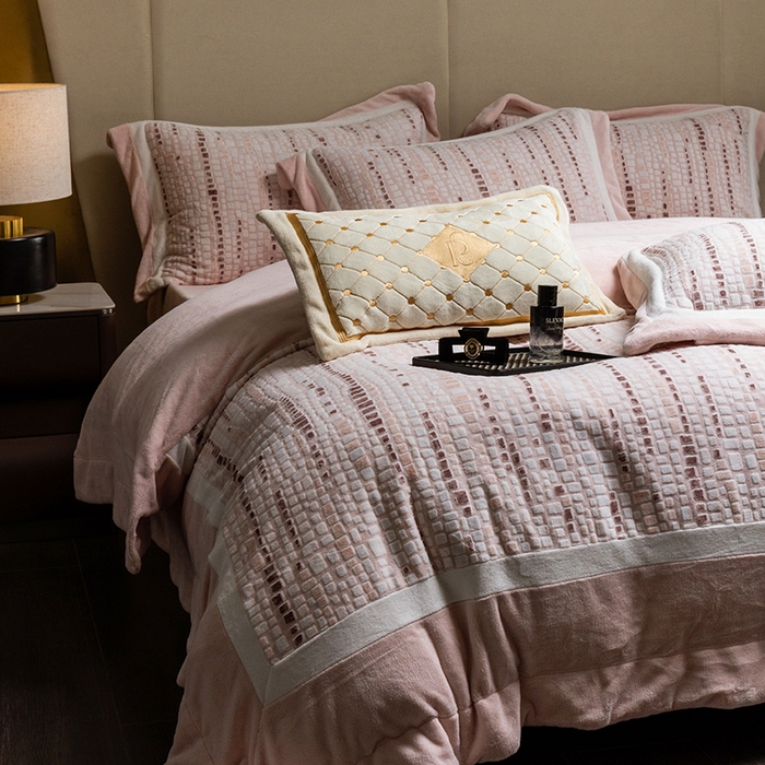 91家纺网 家纺一手货源 找家纺 （总）瑞雪家居 2025新款230g全消光牛奶绒四件套-慕禾