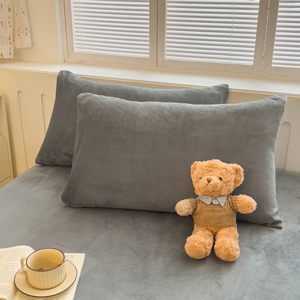 91家纺网 家纺一手货源 找家纺 （总）梦尚舒 2025新款加厚牛奶绒纯色枕套