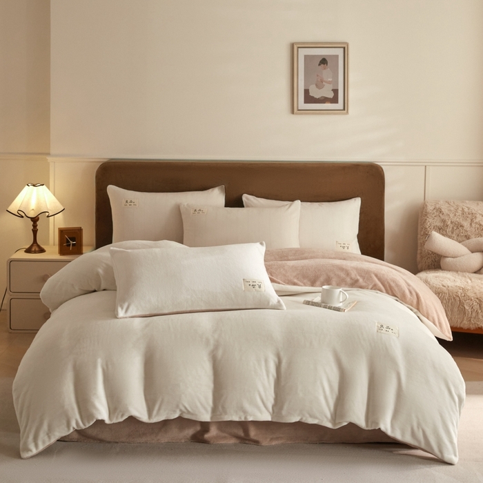 91家纺网 家纺一手货源 找家纺 澳梵家居 2024新款牛奶绒素色双拼四件套--【暖茶系列】 暖茶-牛奶可可