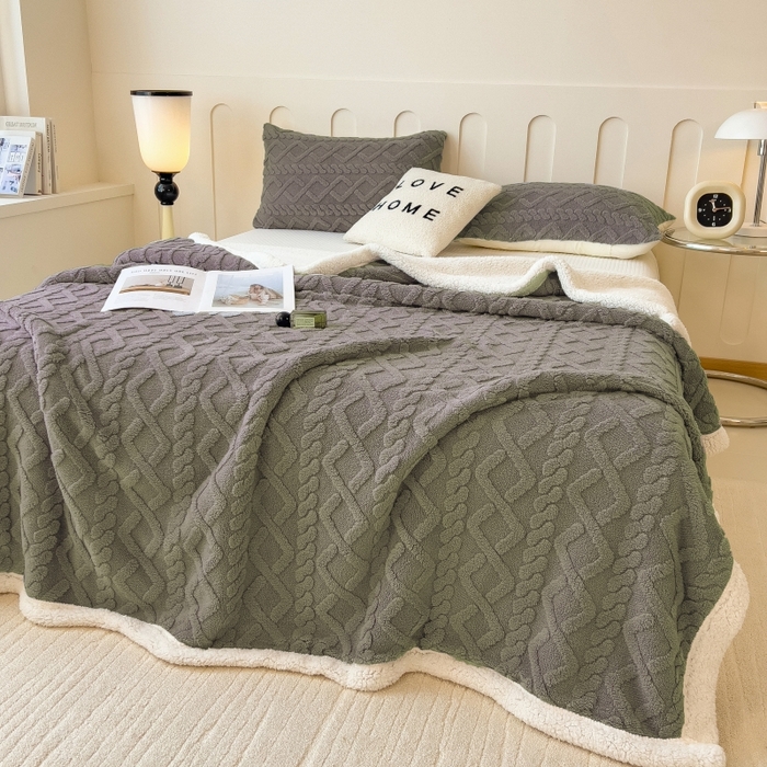 91家纺网 家纺一手货源 找家纺 希廷顿 2024新款高克重双层加厚塔芙绒毛毯 麻花-高级灰