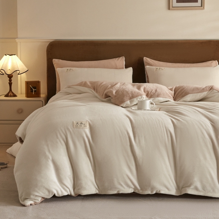 91家纺网 家纺一手货源 找家纺 澳梵家居 2024新款牛奶绒素色双拼四件套--【暖茶系列】 暖茶-牛奶可可