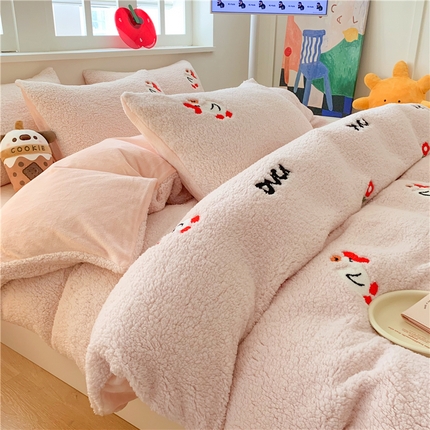 91家纺网 家纺一手货源 找家纺 2025新款高克重加厚羊羔绒牛奶绒四件套 快乐鸭