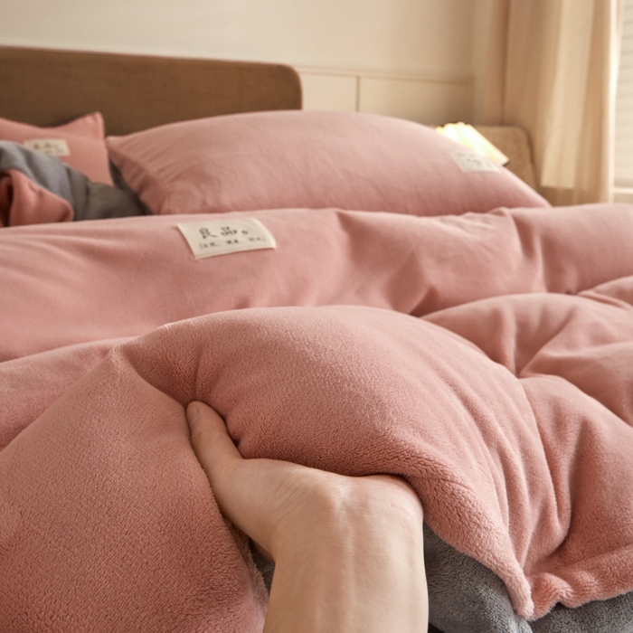 91家纺网 家纺一手货源 找家纺 澳梵家居 2024新款牛奶绒素色双拼四件套--【暖茶系列】 暖茶-豆沙