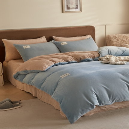 91家纺网 家纺一手货源 找家纺 澳梵家居 2024新款牛奶绒素色双拼四件套--【暖茶系列】 暖茶-香椰可可