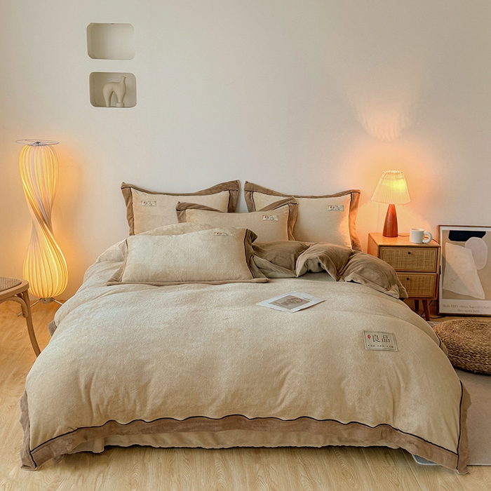 91家纺网 家纺一手货源 找家纺 全季家居 2024新款A类良品纯色双拼牛奶绒高克重加厚保暖四件套 暖陀+奶茶咖