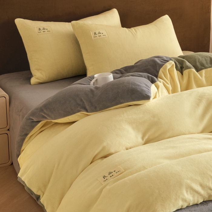 91家纺网 家纺一手货源 找家纺 澳梵家居 2024新款牛奶绒素色双拼四件套--【暖茶系列】 暖茶-柠檬黄