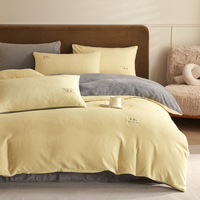 91家纺网 家纺一手货源 找家纺 澳梵家居 2024新款牛奶绒素色双拼四件套--【暖茶系列】 暖茶-柠檬黄