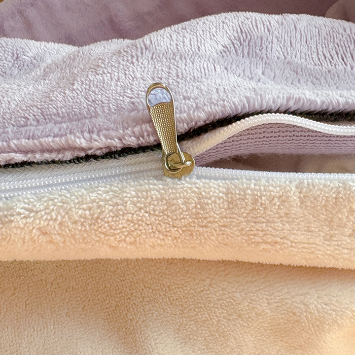 91家纺网 家纺一手货源 找家纺 全季家居 2024新款A类良品纯色双拼牛奶绒高克重加厚保暖四件套 米白+风铃