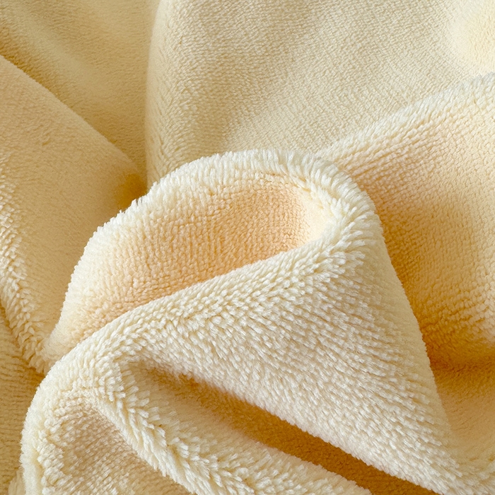 91家纺网 家纺一手货源 找家纺 全季家居 2024新款A类良品纯色双拼牛奶绒高克重加厚保暖四件套 米黄+浅灰