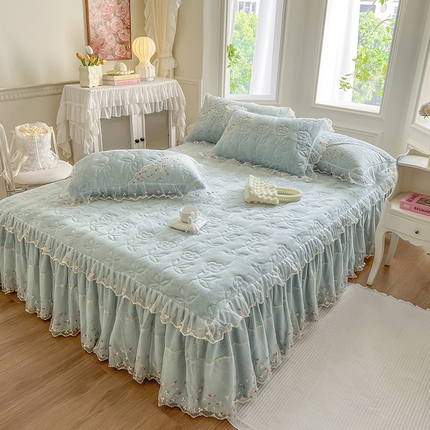 91家纺网 家纺一手货源 找家纺 （总）网红馆（ck家纺） 2025新款加厚保暖高克重牛奶绒蕾丝花边床裙款恬星系列床裙三件套