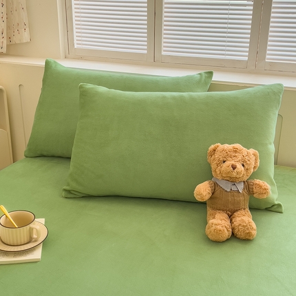 91家纺网 家纺一手货源 找家纺 （总）梦尚舒 2025新款加厚牛奶绒纯色枕套