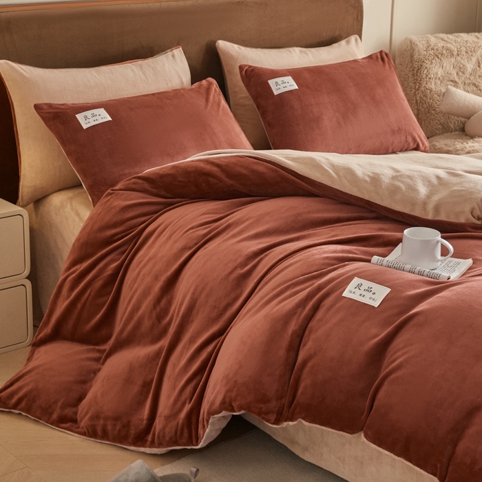 91家纺网 家纺一手货源 找家纺 澳梵家居 2024新款牛奶绒素色双拼四件套--【暖茶系列】 暖茶-红糖姜茶