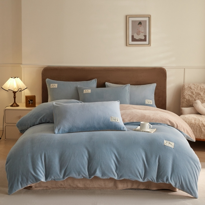 91家纺网 家纺一手货源 找家纺 澳梵家居 2024新款牛奶绒素色双拼四件套--【暖茶系列】 暖茶-香椰可可