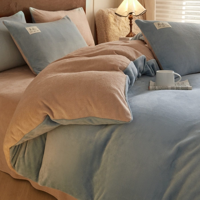 91家纺网 家纺一手货源 找家纺 澳梵家居 2024新款牛奶绒素色双拼四件套--【暖茶系列】 暖茶-香椰可可
