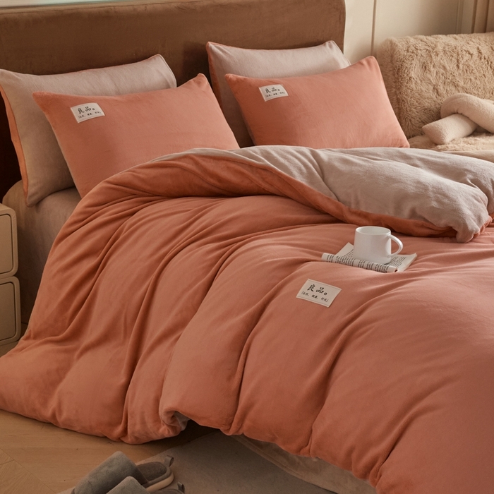 91家纺网 家纺一手货源 找家纺 澳梵家居 2024新款牛奶绒素色双拼四件套--【暖茶系列】 暖茶-热橙C