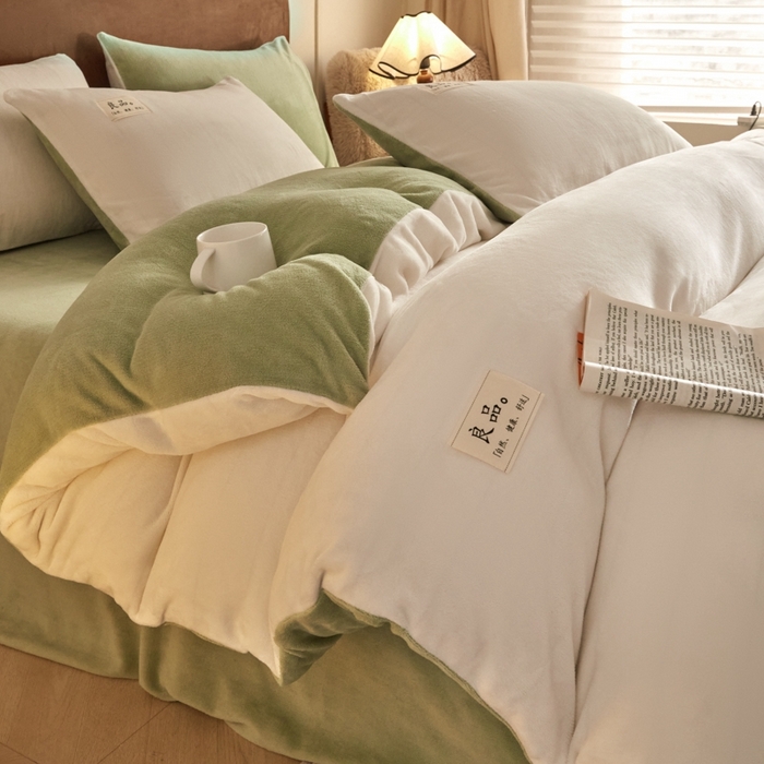 91家纺网 家纺一手货源 找家纺 澳梵家居 2024新款牛奶绒素色双拼四件套--【暖茶系列】 暖茶-茉莉青提