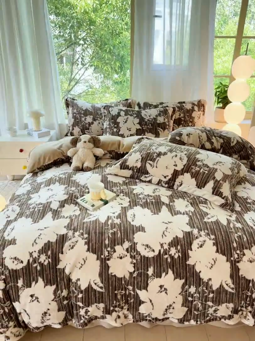 91家纺网 家纺一手货源 找家纺 富之航家纺 2024新款高克重小清新牛奶绒四件套 繁花似锦