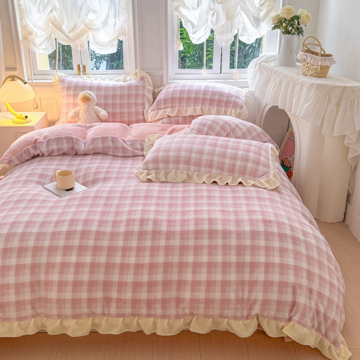 91家纺网 家纺一手货源 找家纺 2024新款高克重韩版牛奶绒四件套-奶油格子系列 奶油粉格