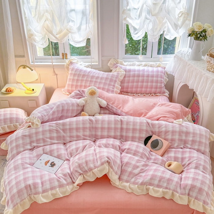 91家纺网 家纺一手货源 找家纺 2024新款高克重韩版牛奶绒四件套-奶油格子系列 奶油粉格