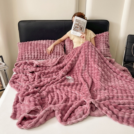 91家纺网 家纺一手货源 找家纺 （总）航途席业 2025新款牛奶绒泡泡兔毛绒毛毯午睡毯（可供跨境电商）