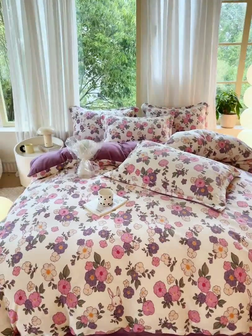 91家纺网 家纺一手货源 找家纺 富之航家纺 2024新款高克重小清新牛奶绒四件套 花园兔-紫