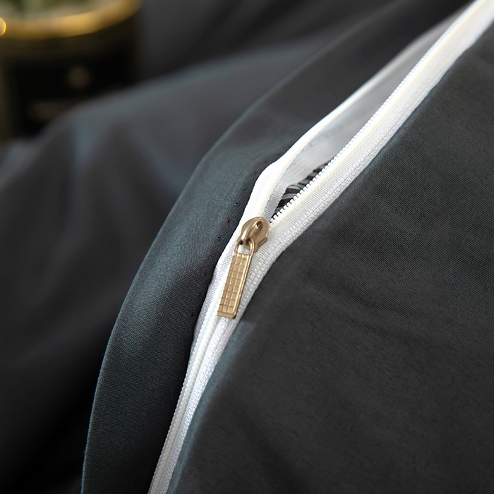 91家纺网 家纺一手货源 找家纺 梓依家纺 2024新款亲肤磨毛纯色拼色轻奢系列四件套 深灰