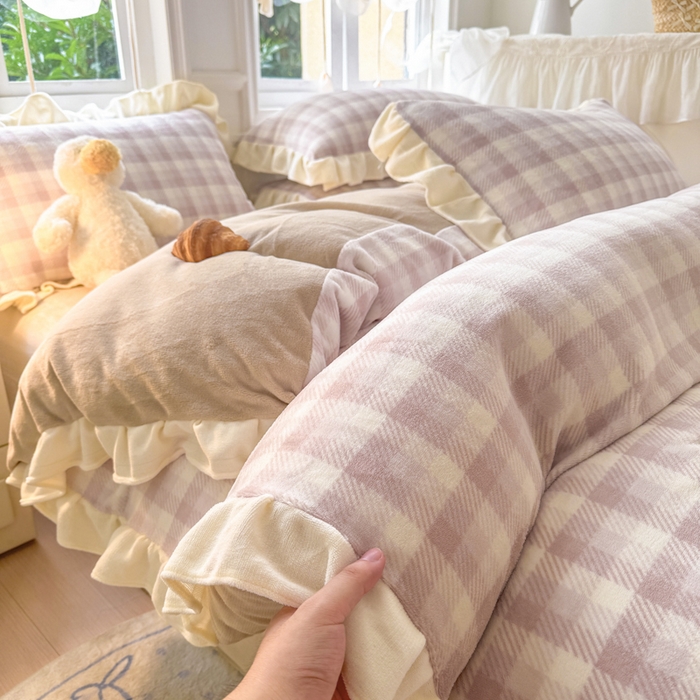 91家纺网 家纺一手货源 找家纺 2024新款高克重韩版牛奶绒四件套-奶油格子系列 奶油灰咖格