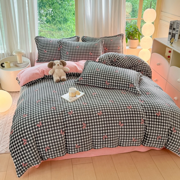 91家纺网 家纺一手货源 找家纺 富之航家纺 2024新款高克重小清新牛奶绒四件套 翩翩起舞