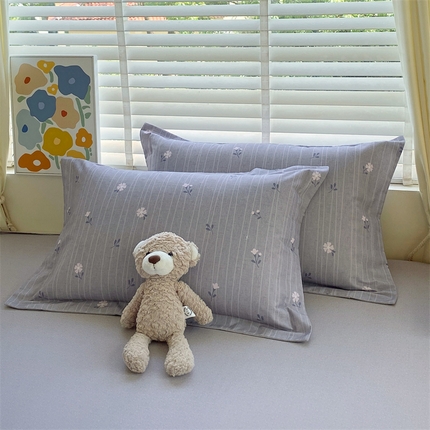 91家纺网 家纺一手货源 找家纺 2024新款AB版.生态磨毛印花单枕套 花枝