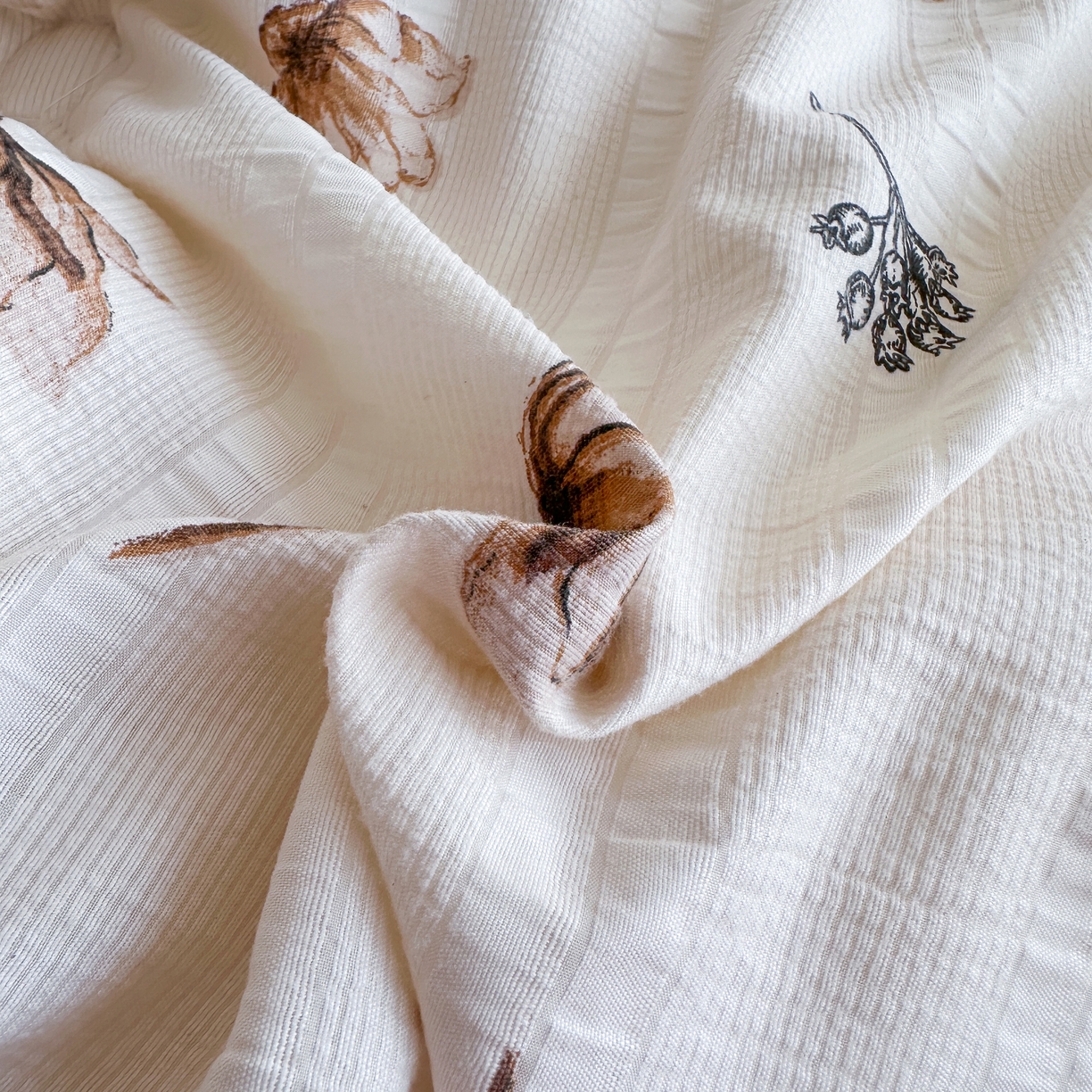 91家纺网 家纺一手货源 找家纺 81号家纺 2024新款云织纱被子被芯冬被春秋被大豆被 暗香