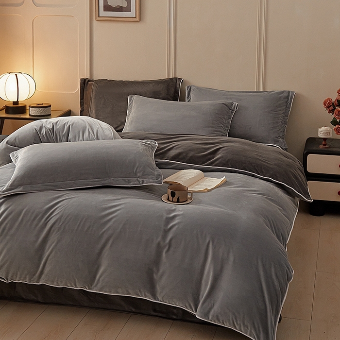 91家纺网 家纺一手货源 找家纺 澳梵家居 澳梵家居 2024新款A类宝宝绒嵌绳款四件套--【雅致系列】 浅灰+深灰