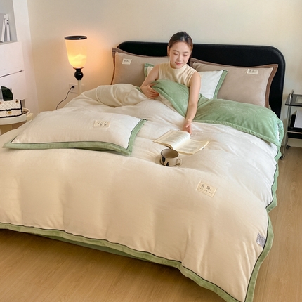 澳梵家居 2024新款牛奶绒包边嵌绳款双拼四件套 奶白拼清新绿