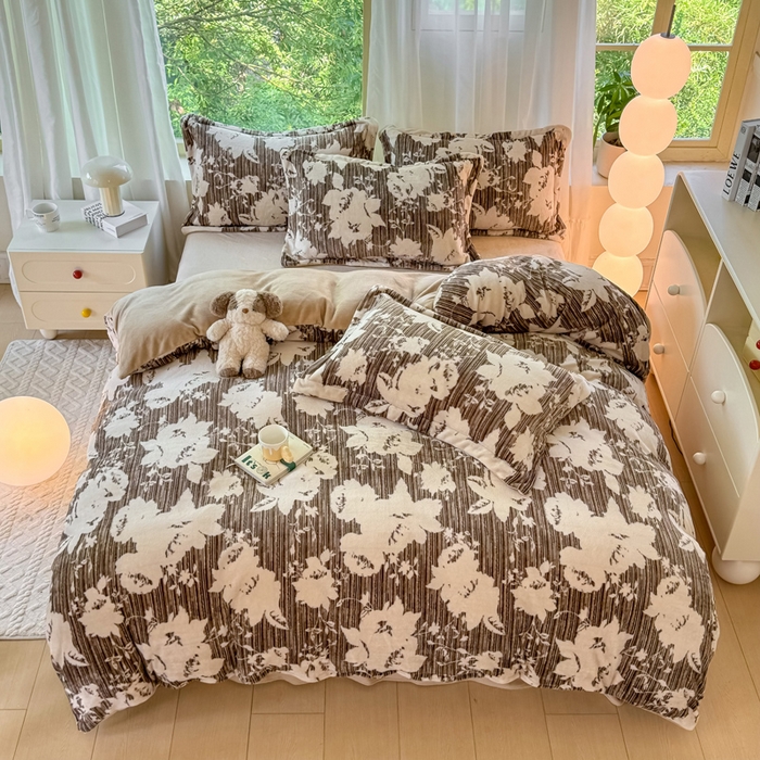 91家纺网 家纺一手货源 找家纺 富之航家纺 2024新款高克重小清新牛奶绒四件套 繁花似锦