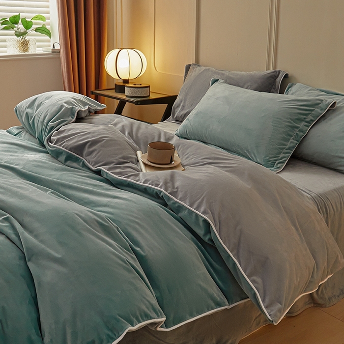 91家纺网 家纺一手货源 找家纺 澳梵家居 澳梵家居 2024新款A类宝宝绒嵌绳款四件套--【雅致系列】 浅黛蓝+灰