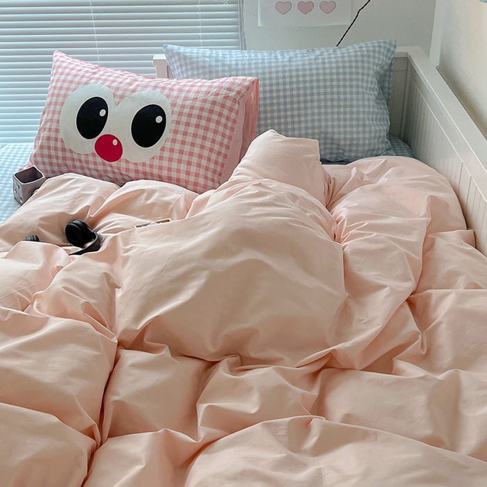 91家纺网 家纺一手货源 找家纺 2024新款全棉纯色大版枕套混搭款四件套 甜心可露丽