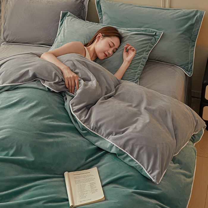 91家纺网 家纺一手货源 找家纺 澳梵家居 澳梵家居 2024新款A类宝宝绒嵌绳款四件套--【雅致系列】 浅黛蓝+灰